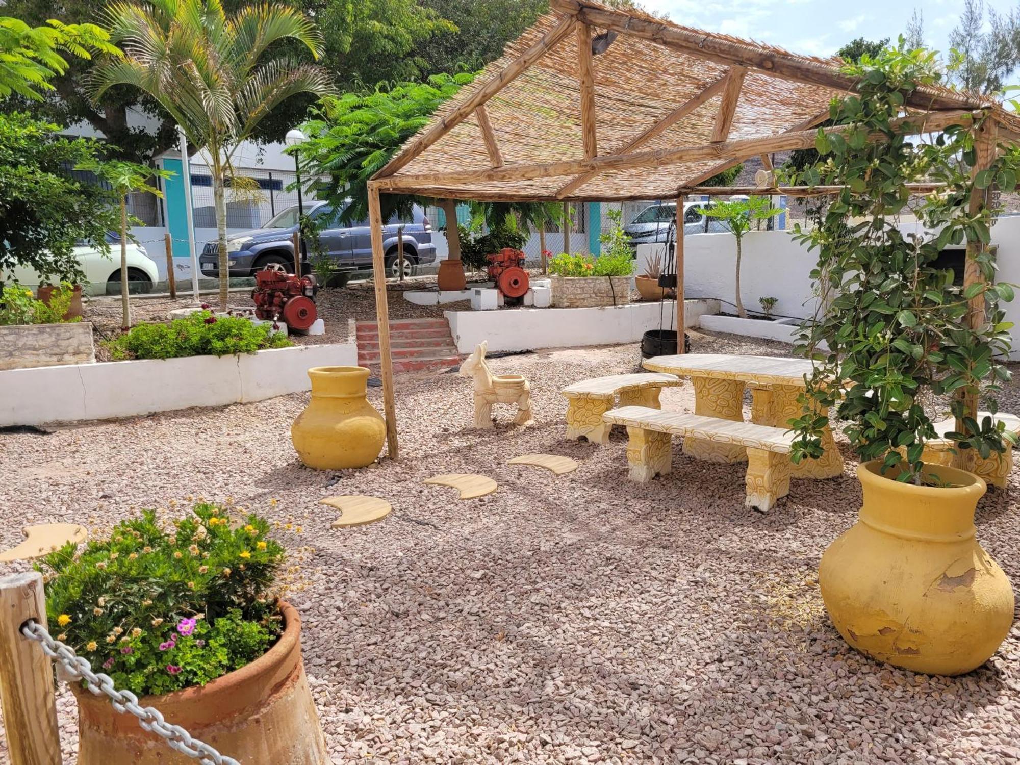Lajita Chabela'S Hostel المظهر الخارجي الصورة